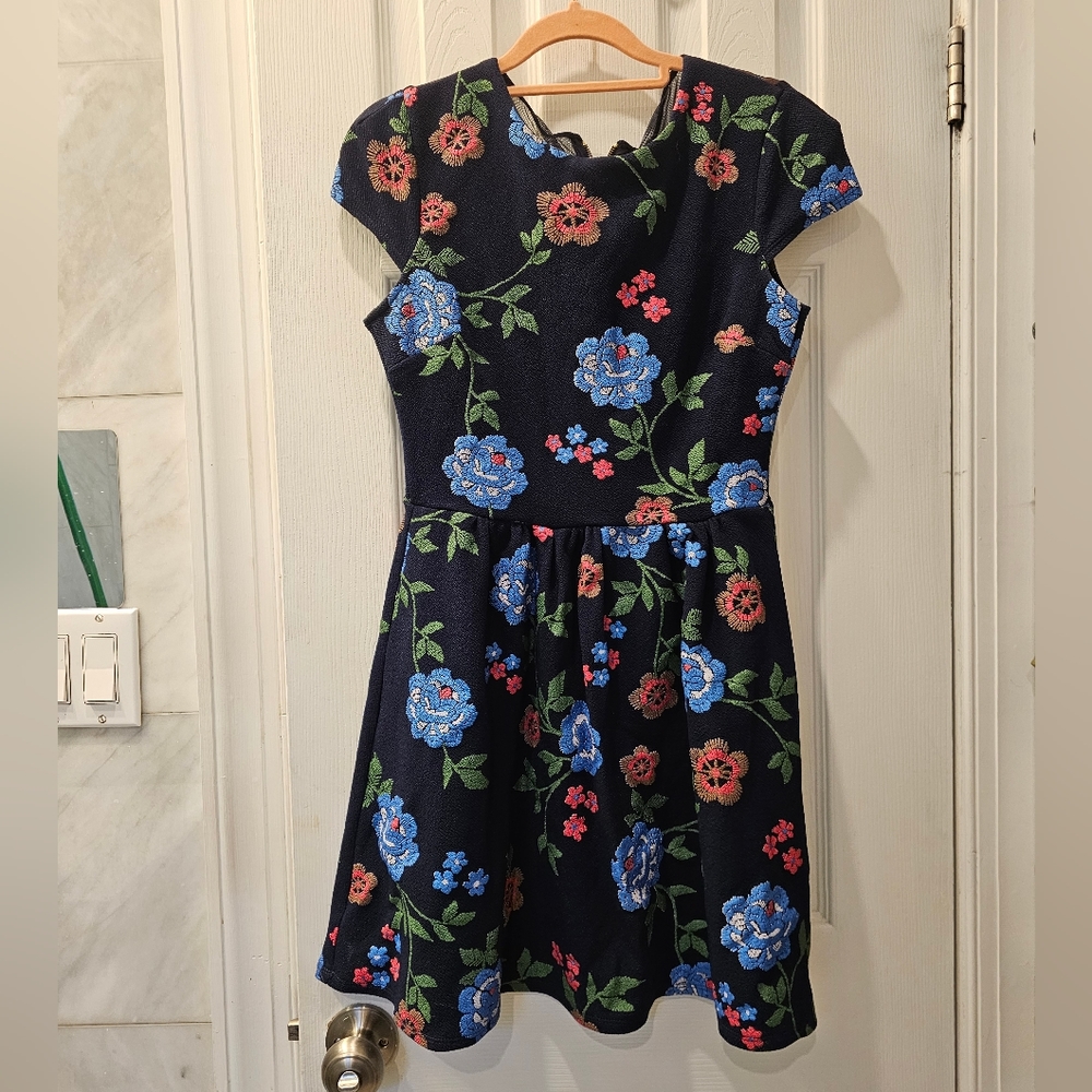 EUC B. Darlin navy floral flared A line dress